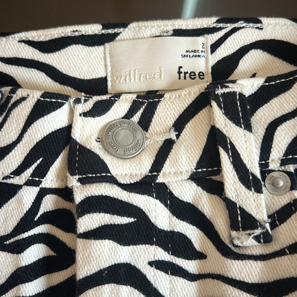 Wilfred free mini Jean skirt . Black and white zebra print - Picture 2 of 2